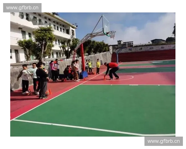 倒脚控球技巧全面解析及实战应用提升球员控球能力方法